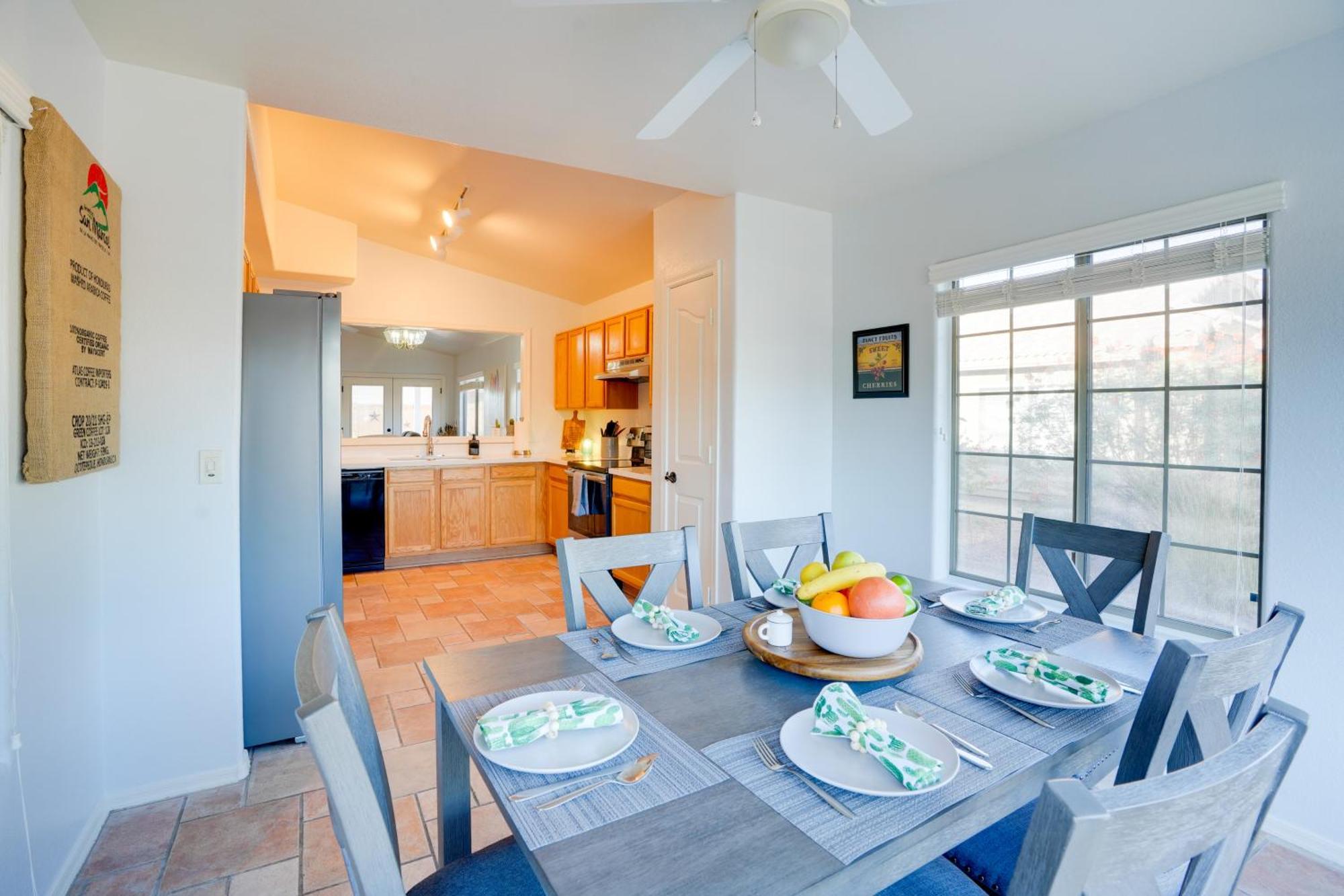 Sunny Surprise Getaway With Private Yard And Pool Villa Екстериор снимка